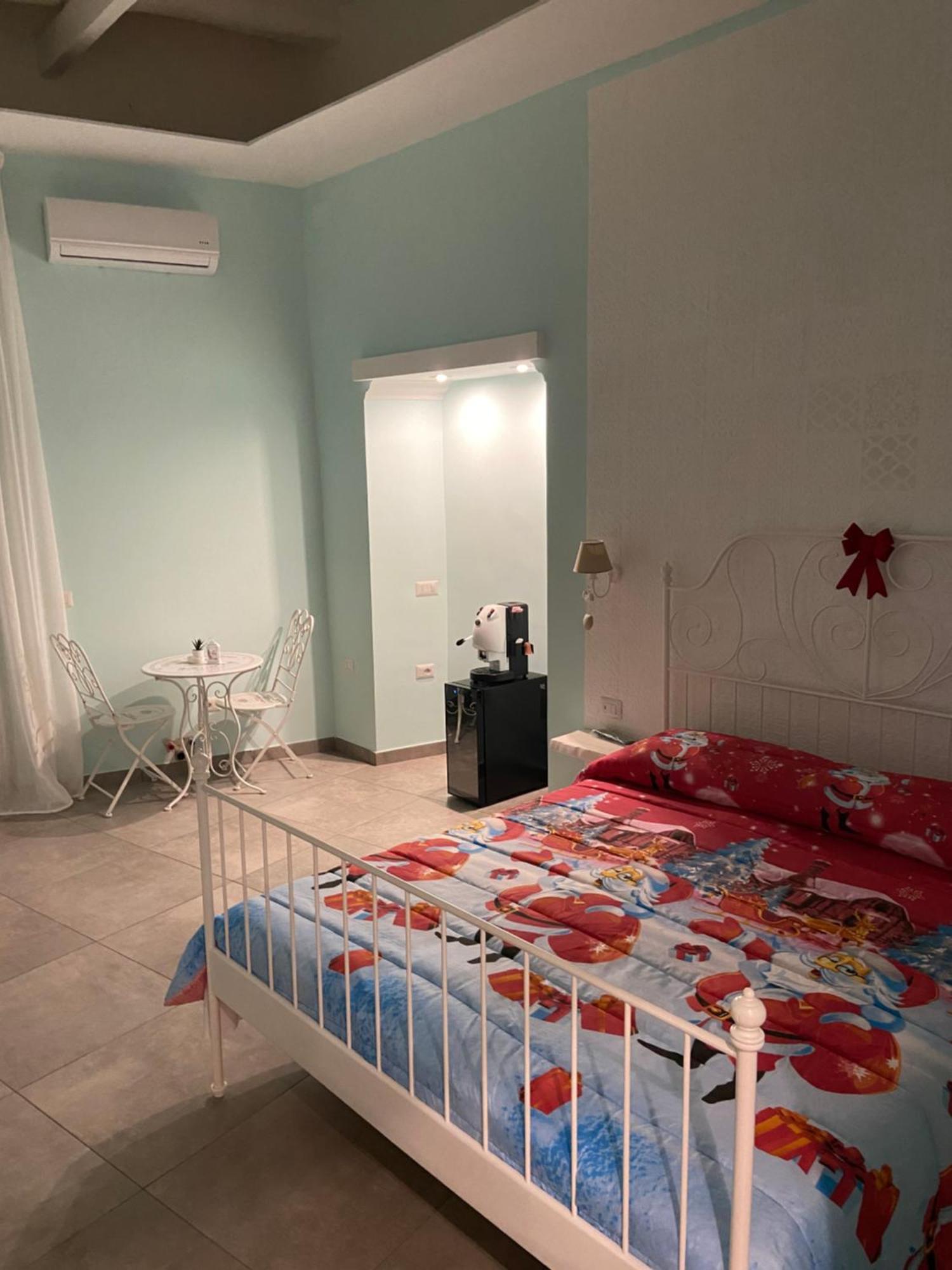 Beb La Gemma Bed & Breakfast Naples Exterior photo